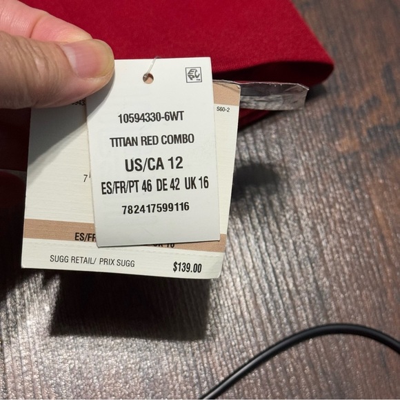 Anne Klein Red Blazer Notched Lapels Fitted Silhouette contrasting waist band 12 - Picture 14 of 16